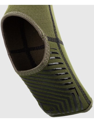 Top Choice Venum Kontact Evo Foot Grips - Khaki/Gold Available Now