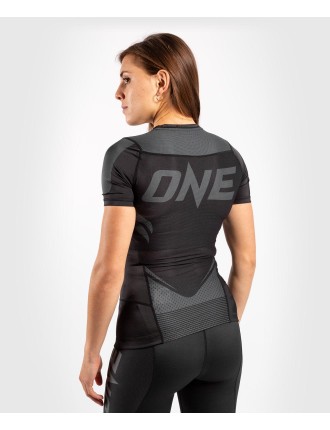 Top Choice Venum ONE FC Impact Rashguard - short sleeves - for women - Black/Black New Release