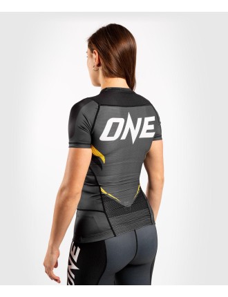 Top Choice Venum ONE FC Impact Rashguard - short sleeves - for women - Grey/Yellow