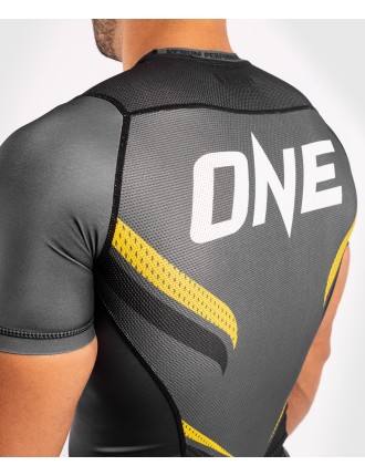 Top Choice Venum ONE FC Impact Rashguard - short sleeves - Grey/Yellow On Hand Now