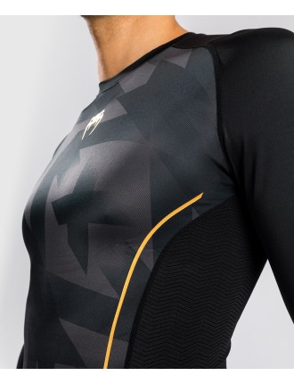 Top Choice Venum Razor Rashguard Long Sleeves - Black/Gold Limited Stock