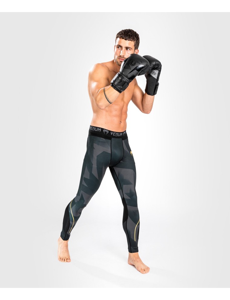 Top Choice Venum Razor Spats - Black/Gold Available Now