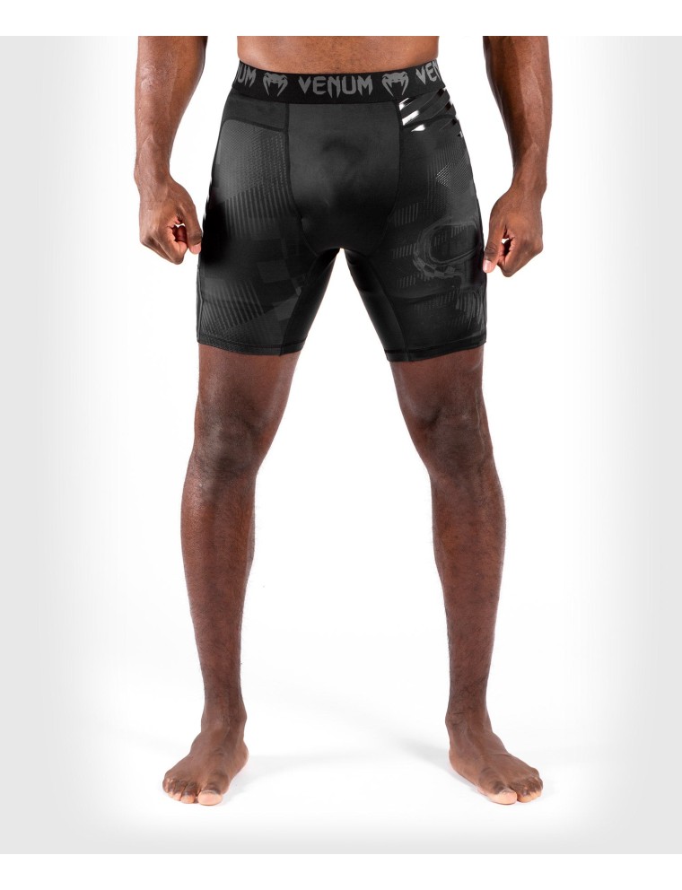 Top Choice Venum Skull Vale Tudo Shorts - Black/Black On Hand Now