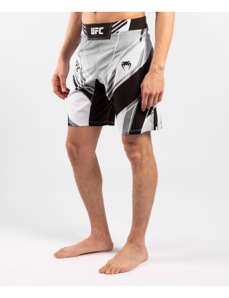 Top Choice UFC Venum Authentic Fight Night Men's Shorts - Long Fit - White In Stock