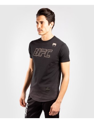 Top Choice UFC Venum Authentic Fight Week 2 Men's Short Sleeve T-shirt - Black Just In