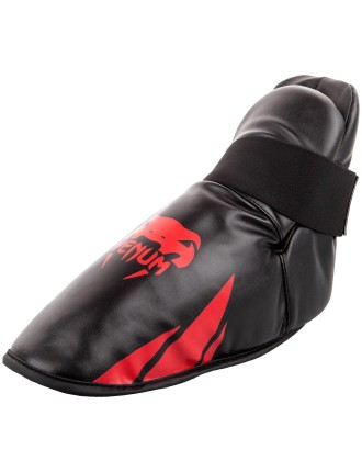 Top Choice Venum Challenger Foot Gear - Black/Red Ready for Shipment